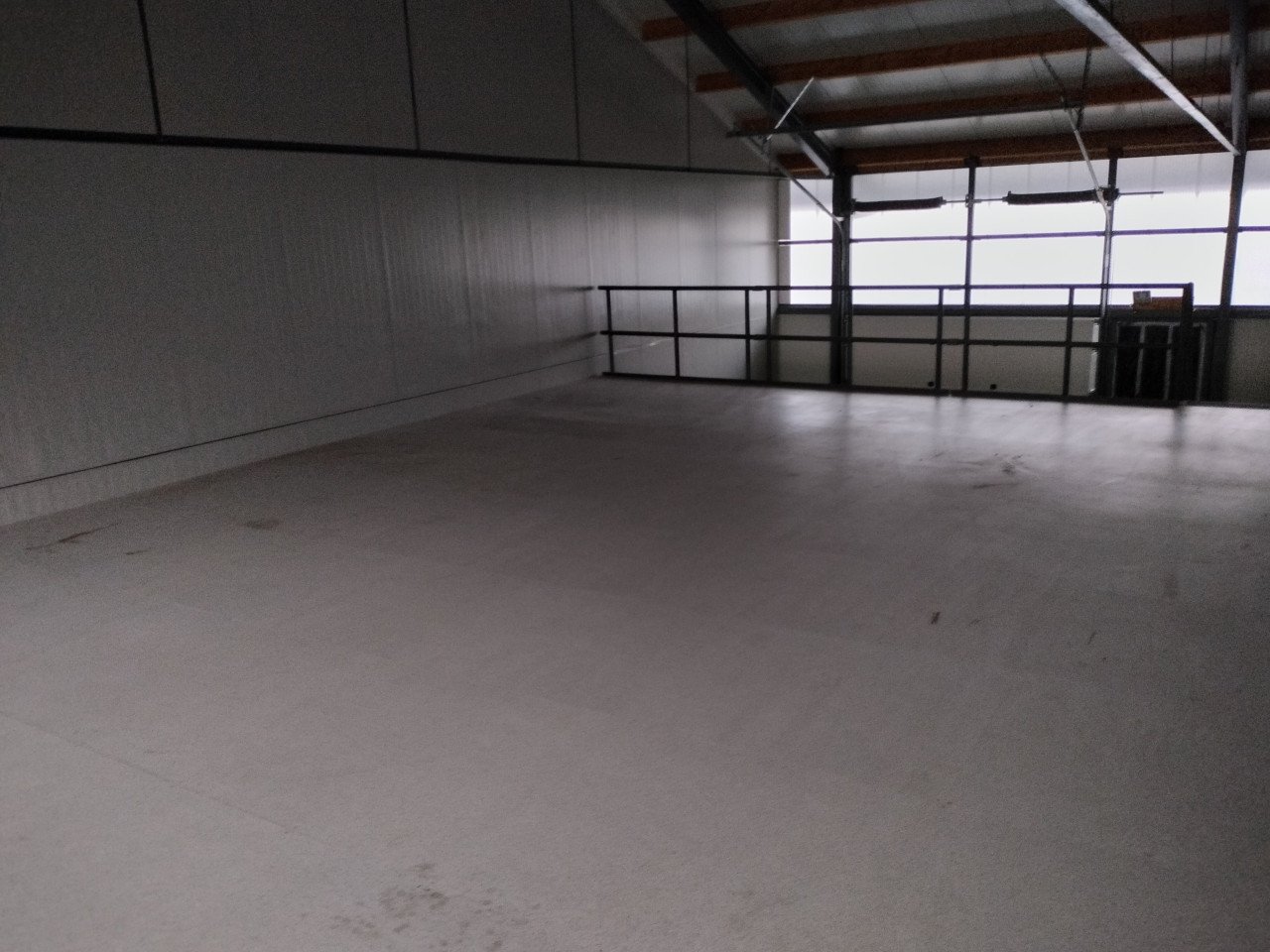 Te huur   164 M2 bedijfsruimte in Middelburg