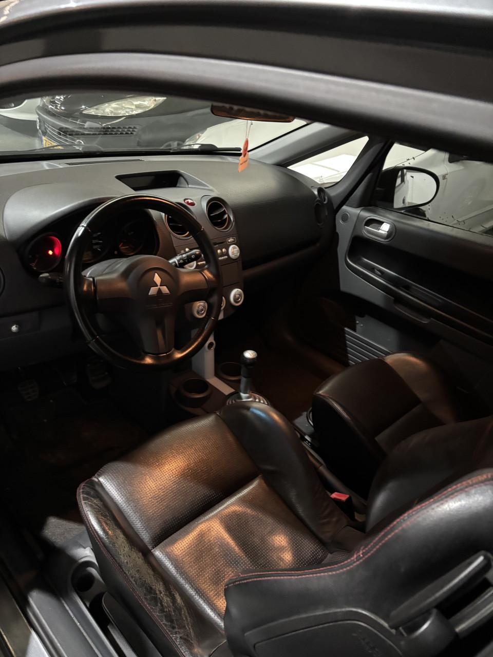 Mitsubishi colt voljaar apk