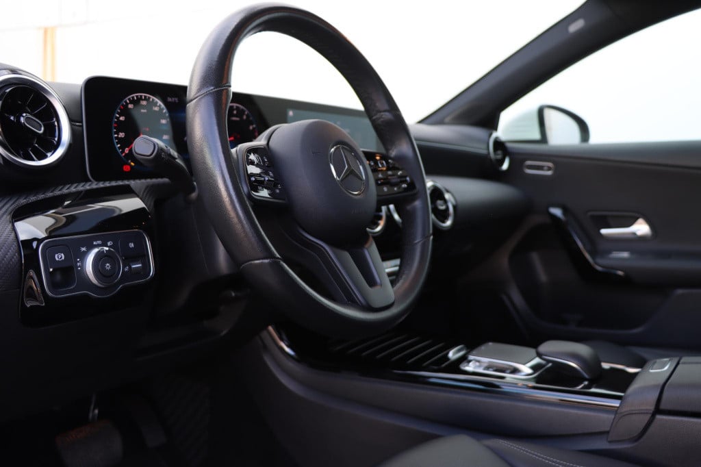 Mercedes-Benz A-Klasse 200 business solution plus upgrade