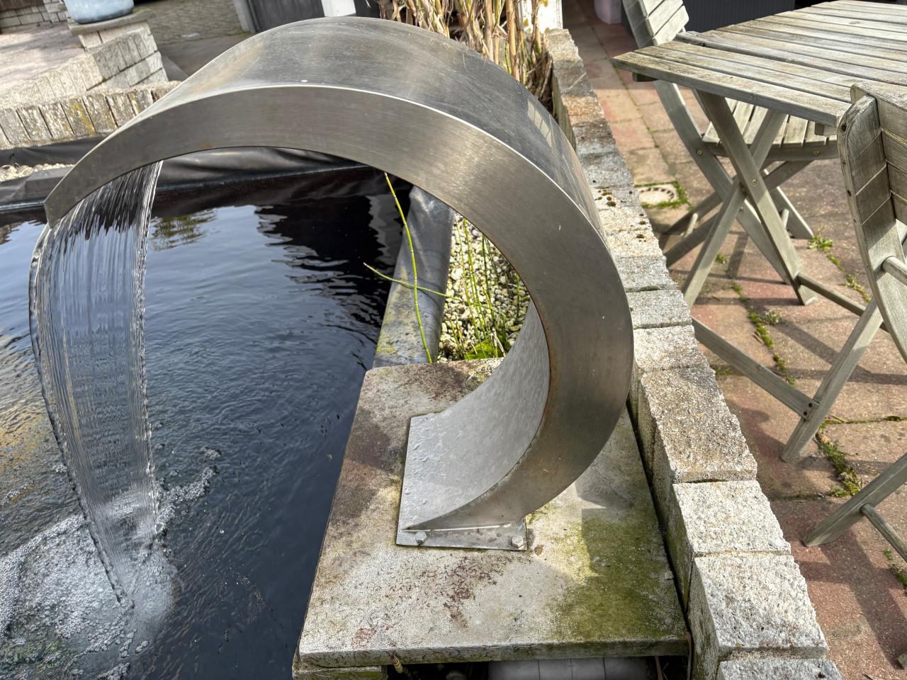 RVS vijver uitloop fontein waterval