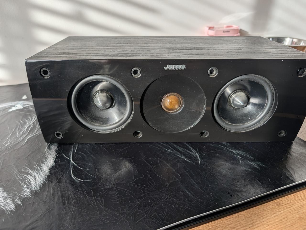 Jamo S608 met center en rears