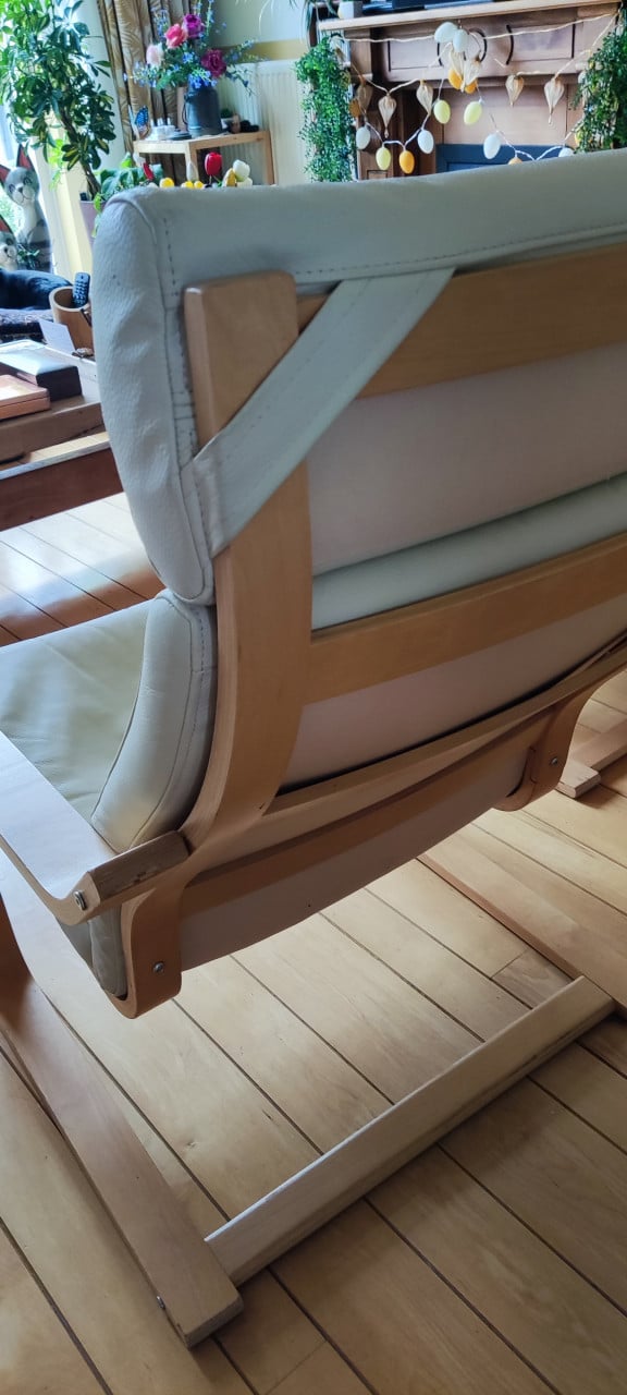 5x Vrij nieuwe Poang Ikea fauteuils - creme echt lederen kussens