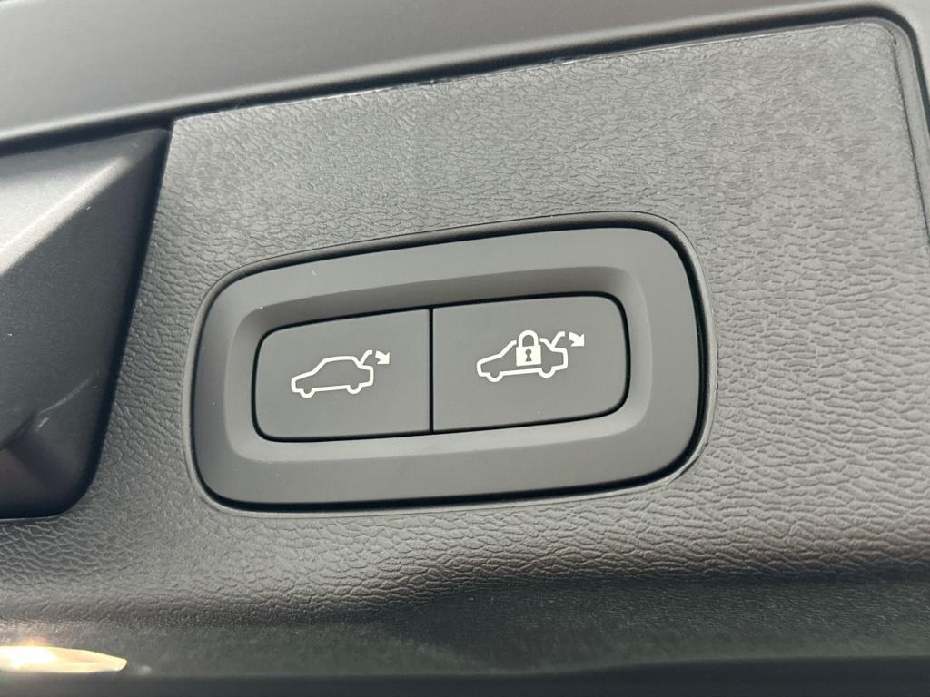Volvo XC60 t8 awd gt ultra black edition exec. edition