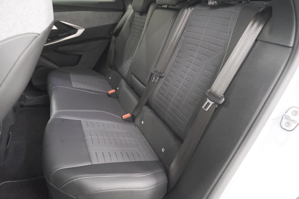 Peugeot 3008 1.2 hybrid 136 gt | elektrische kofferklep | camera | adaptiev