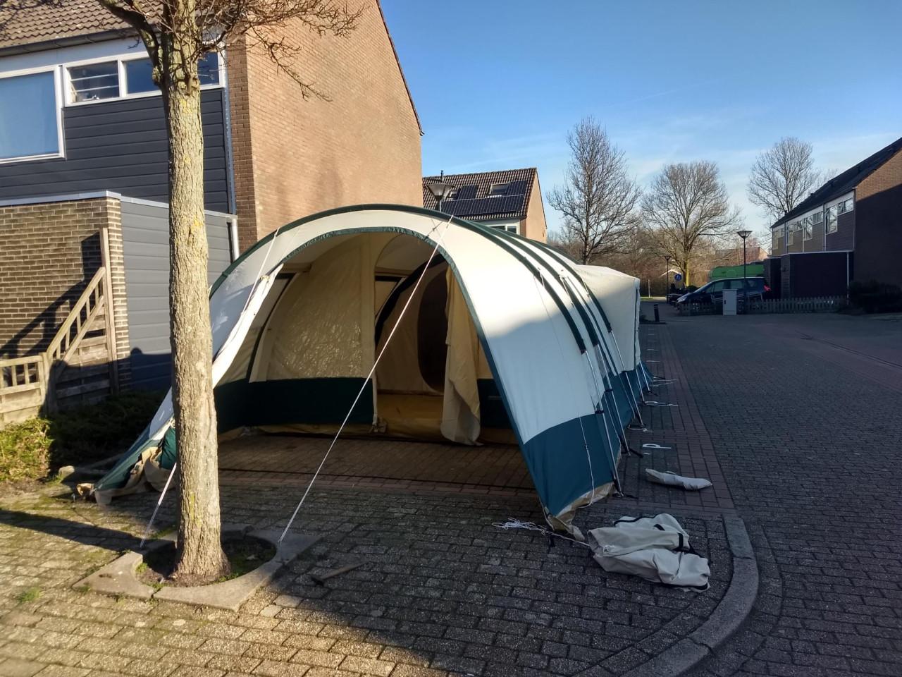 6 persoons familie tent met karretje incl keuken