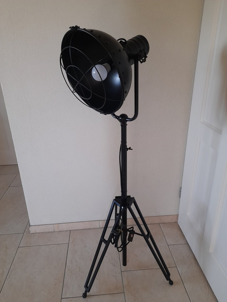 Super gave metale industriele Vloer lamp (in goede nette staat )