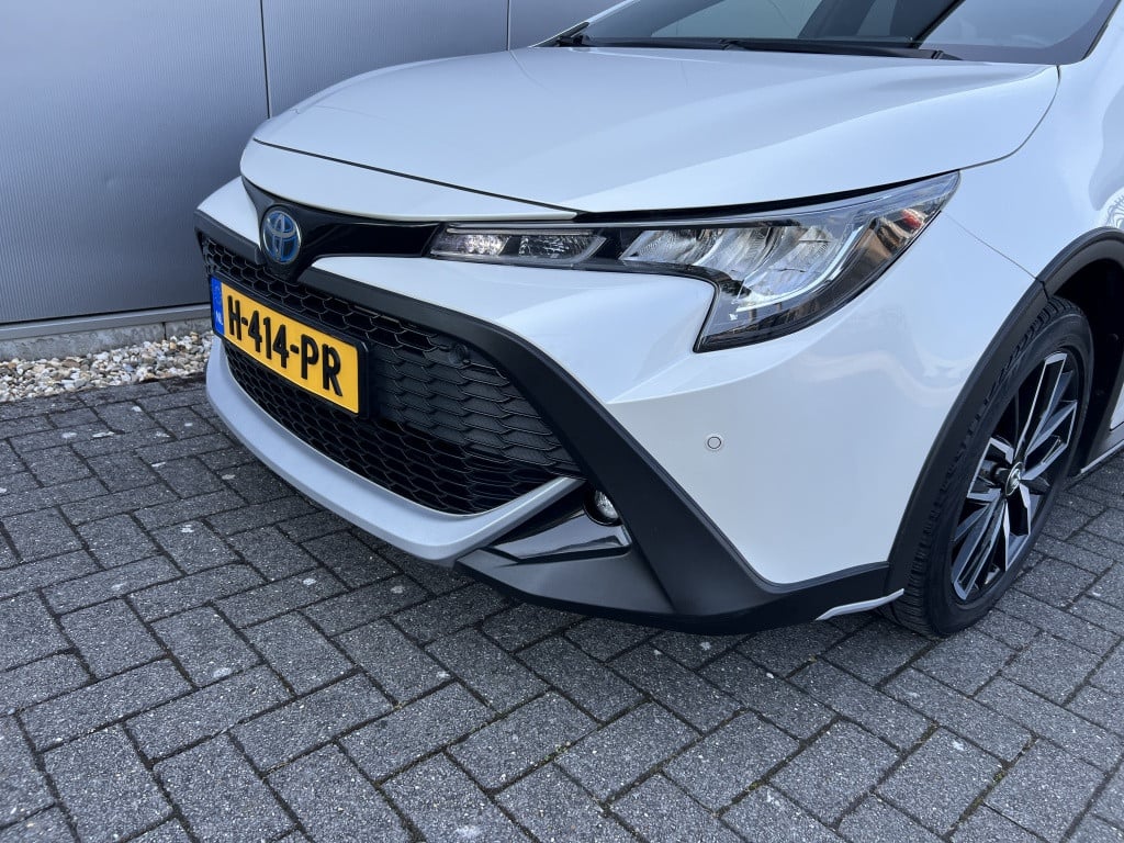 Toyota Corolla Touring Sports 1.8 hybrid trek