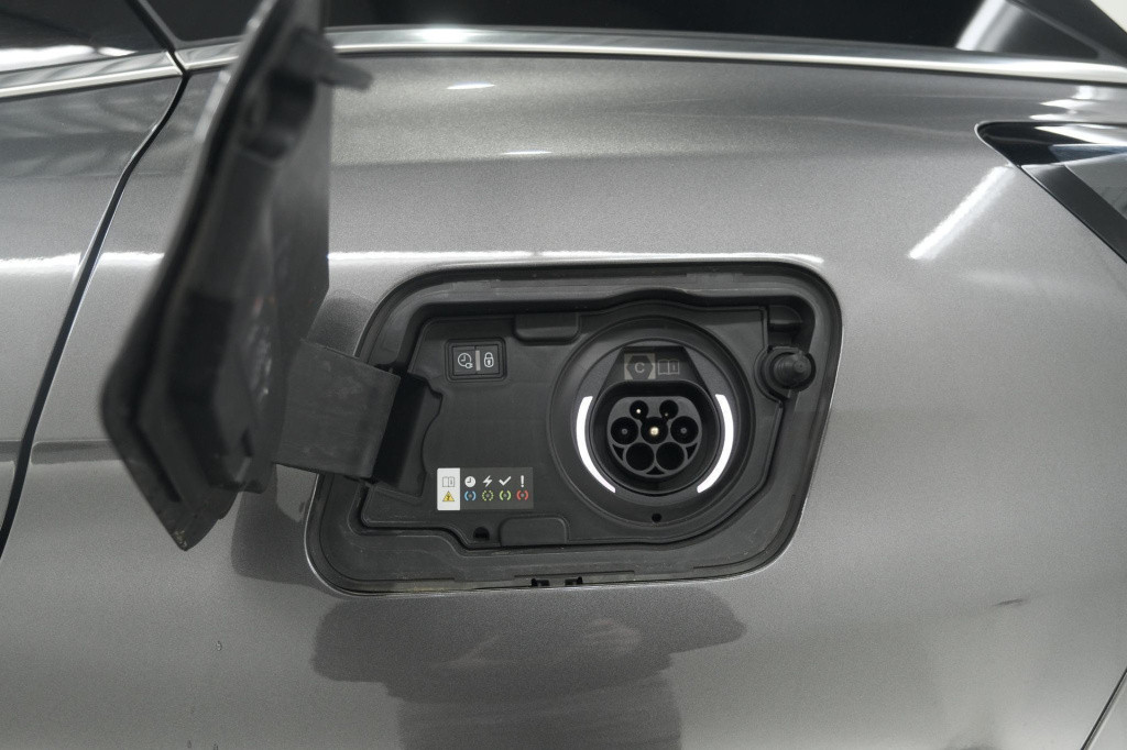 Peugeot 3008 hybrid4 300 gt | elektrisch panoramadak | dodehoekdetectie | c