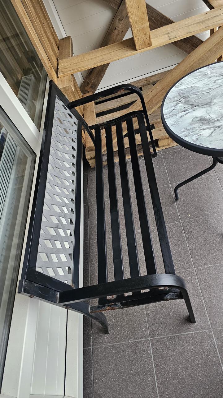 Tuinbankje + rond tafeltje – metalen set