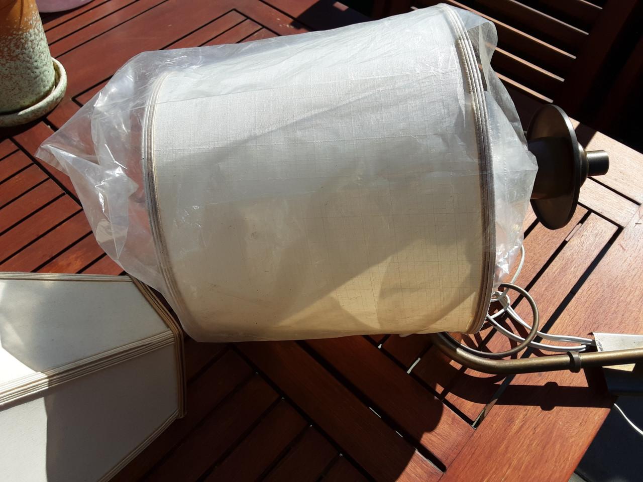 2 mooie schemerlampen samen voor 5 euro