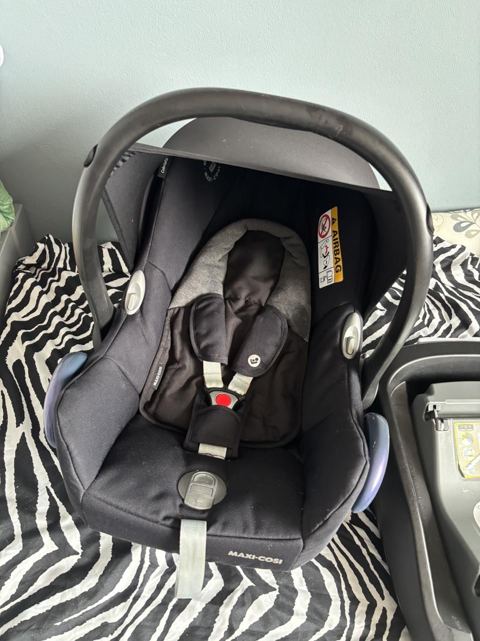 Maxi-cosi cabriofix met base