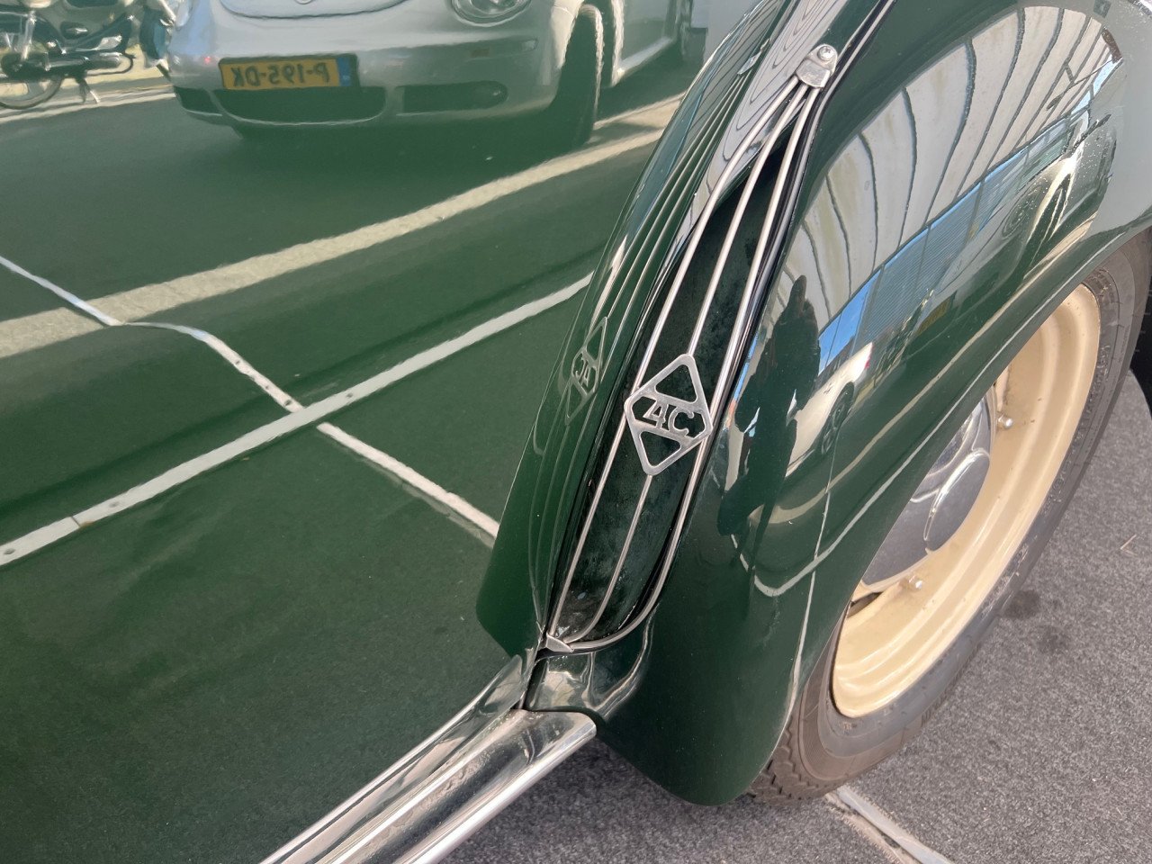 Prachtige Renault 4 CV uit 1957