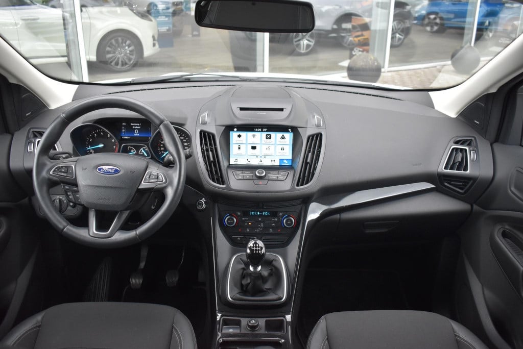 Ford Kuga 1.5 ecoboost titanium