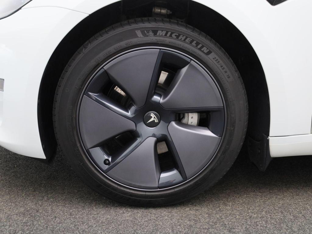 Tesla Model 3 long range rwd 75 kwh | trekhaak | warmtepomp | automaat | pa