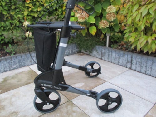 GebruikteTopro Troja opvouwbare lichtgewicht rollator met zitje e grote tas