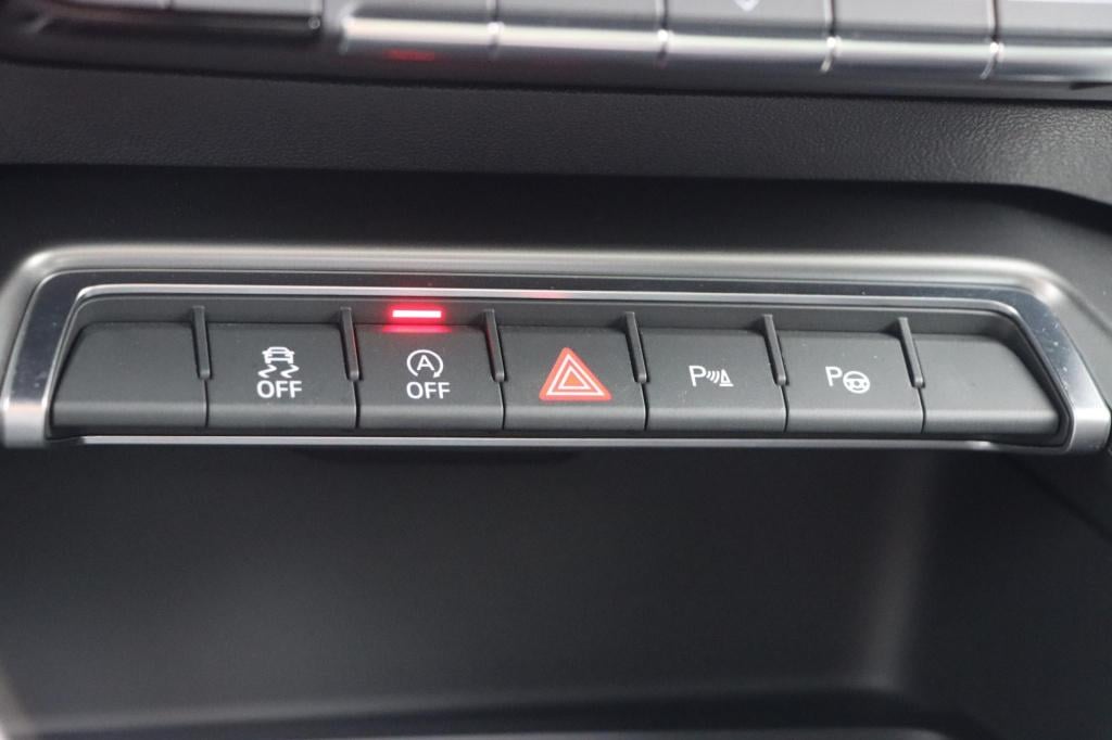 Audi A3 limousine 35 tfsi s-line edition 150pk s-tronic