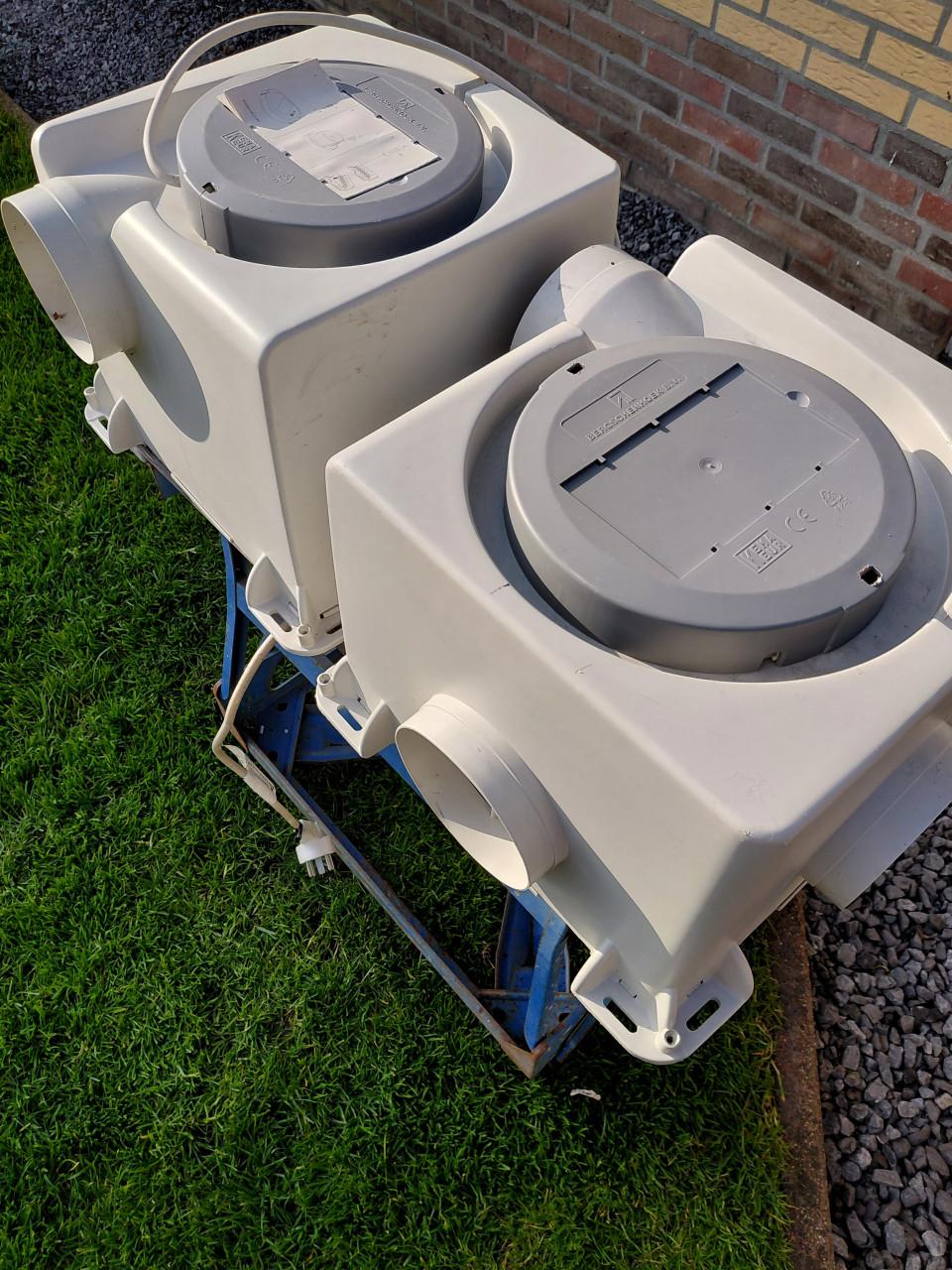 Afzuig ventilator, Bergschenhoek 2stuks