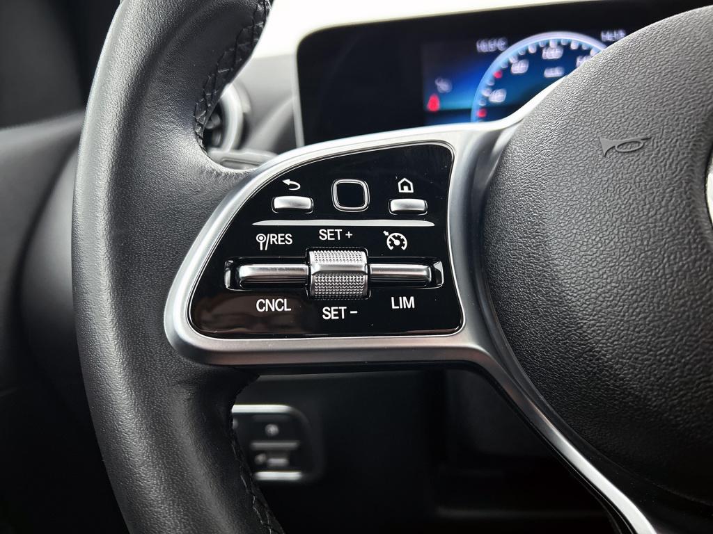 Mercedes-Benz B-Klasse 180 advantage | stoelverwarming | led | car play | p