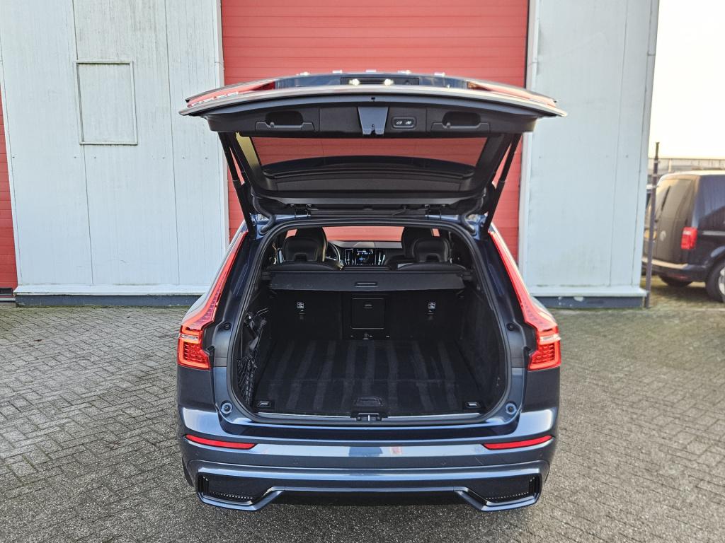 Volvo XC60 2.0 t8 plug-in hybrid awd ultimate dark r-design | luchtvering |