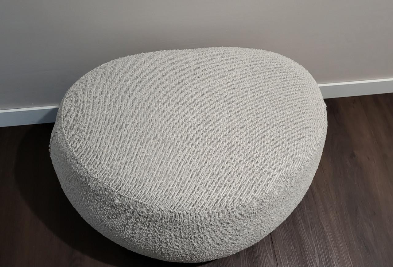 Mooie Poef Liby (bekend van TV wonen) - 70x48x35 cm