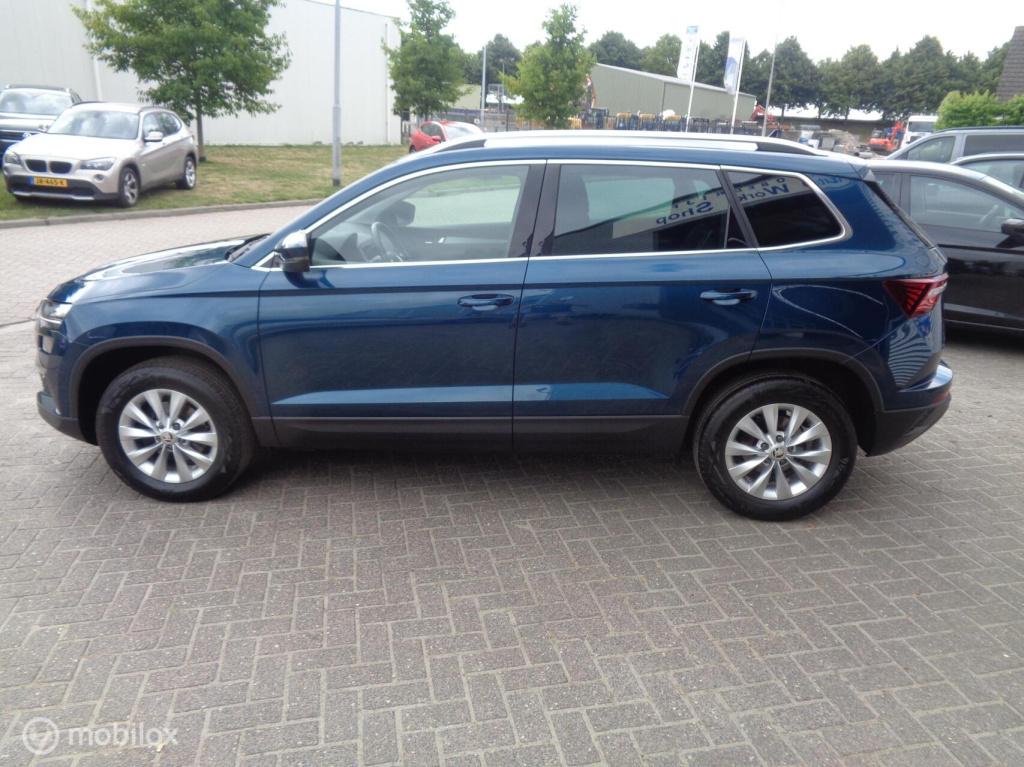 Skoda Karoq 1.0 tsi business edition/airco/stoel+stuur verw/full led/apple 