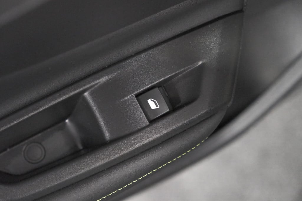 Peugeot 408 puretech gt 130 eat8 | 360 camera | rgr comfortstoelen | elektr