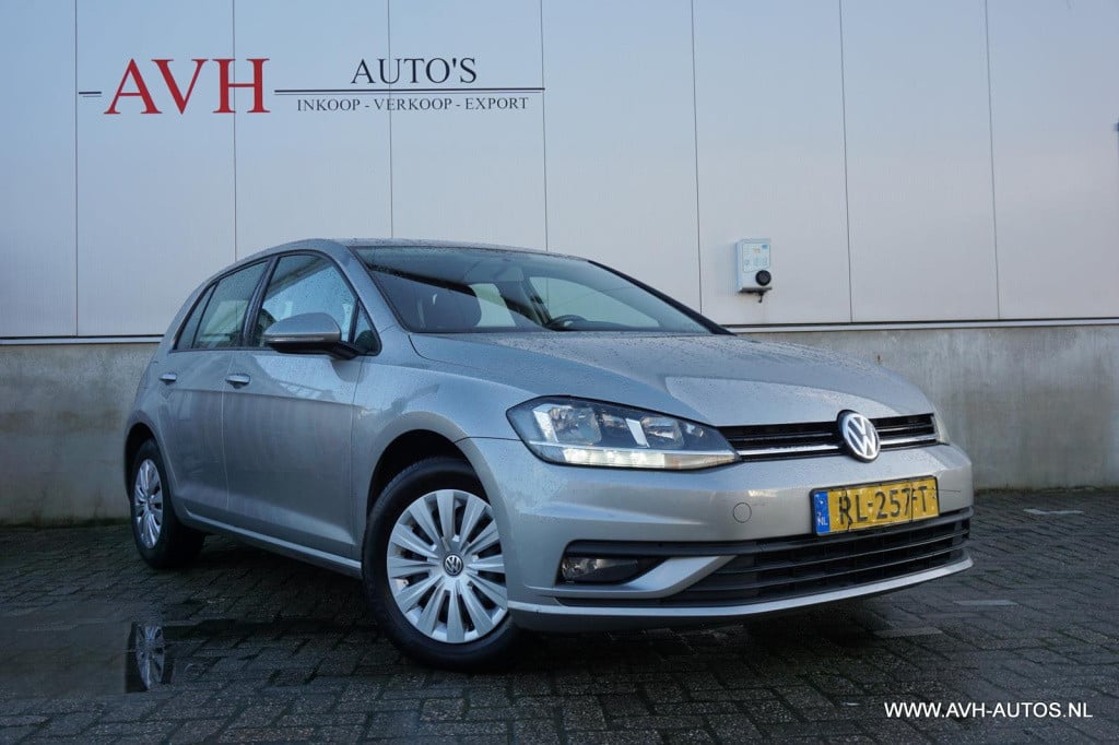 Volkswagen Golf 1.0 tsi trendline