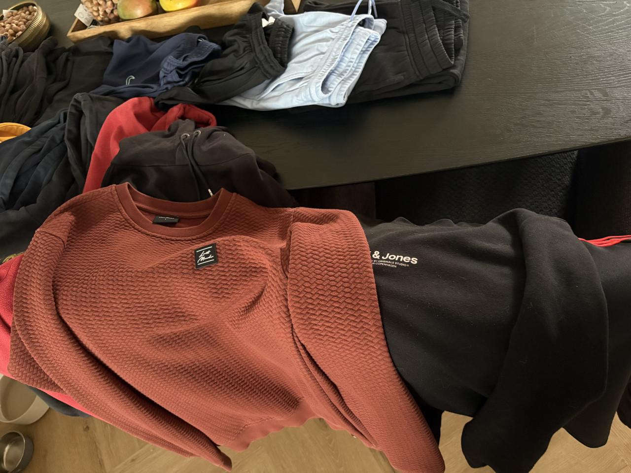 Groot pakket jongens kleding maat S