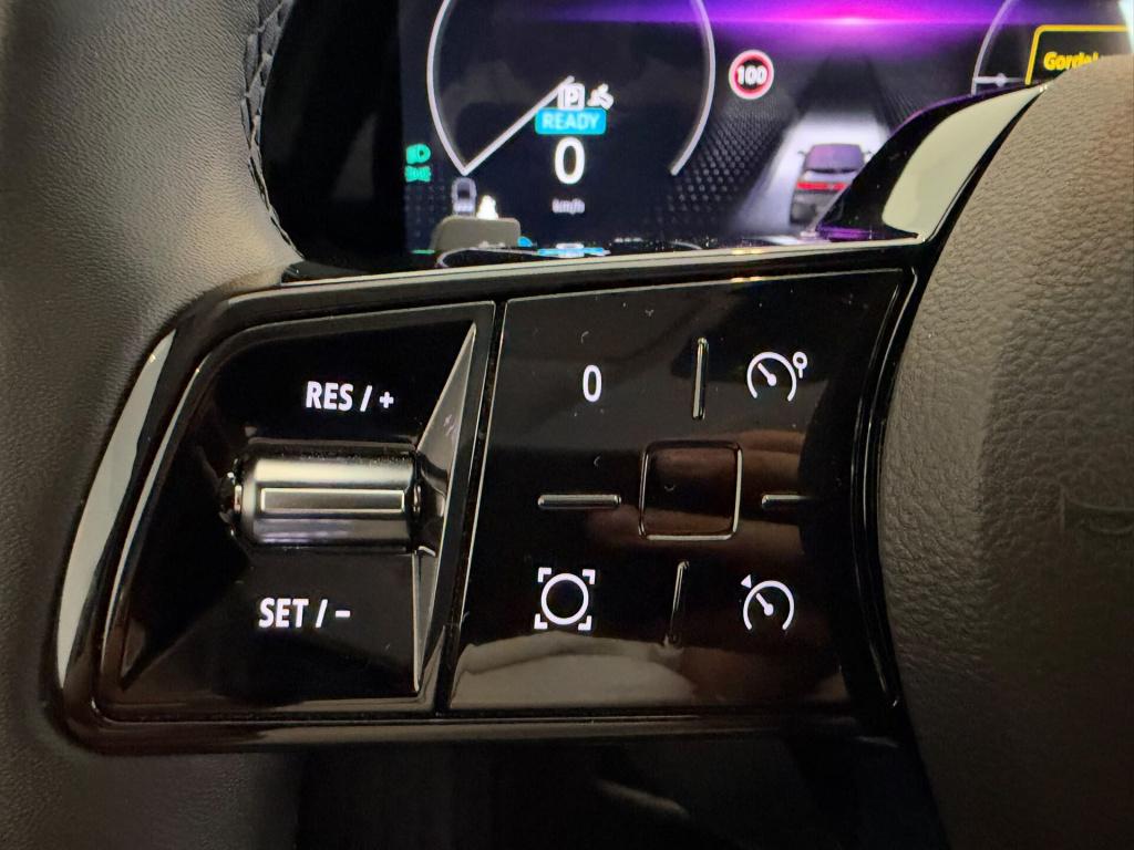 Renault Megane E-tech ev40 standard charge equilibre