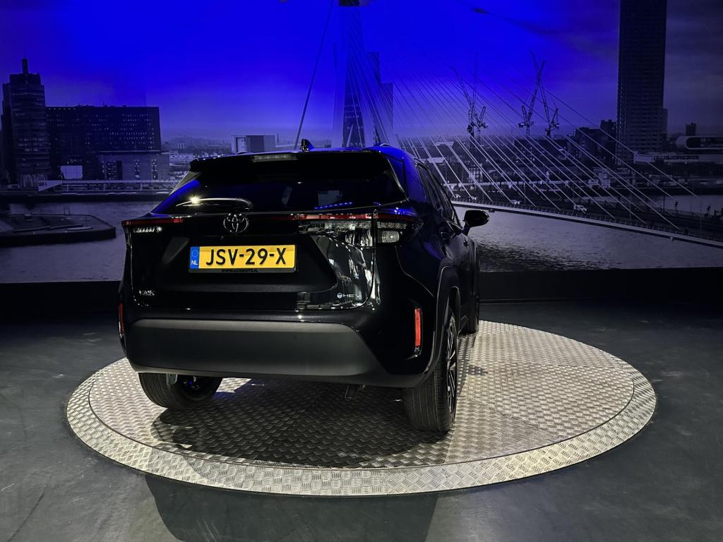 Toyota Yaris Cross 1.5 hybrid 130 dynamic *acc*winterpakket*camera*17inch*