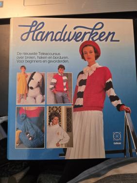 Vintage cursusmap "Handwerken" van Teleac