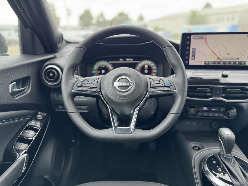 Nissan Juke 1.6 hybrid tekna sound + cold pack