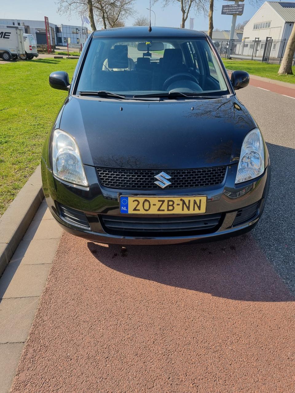 Mooie Suzuki Swift 5 deurs Airco