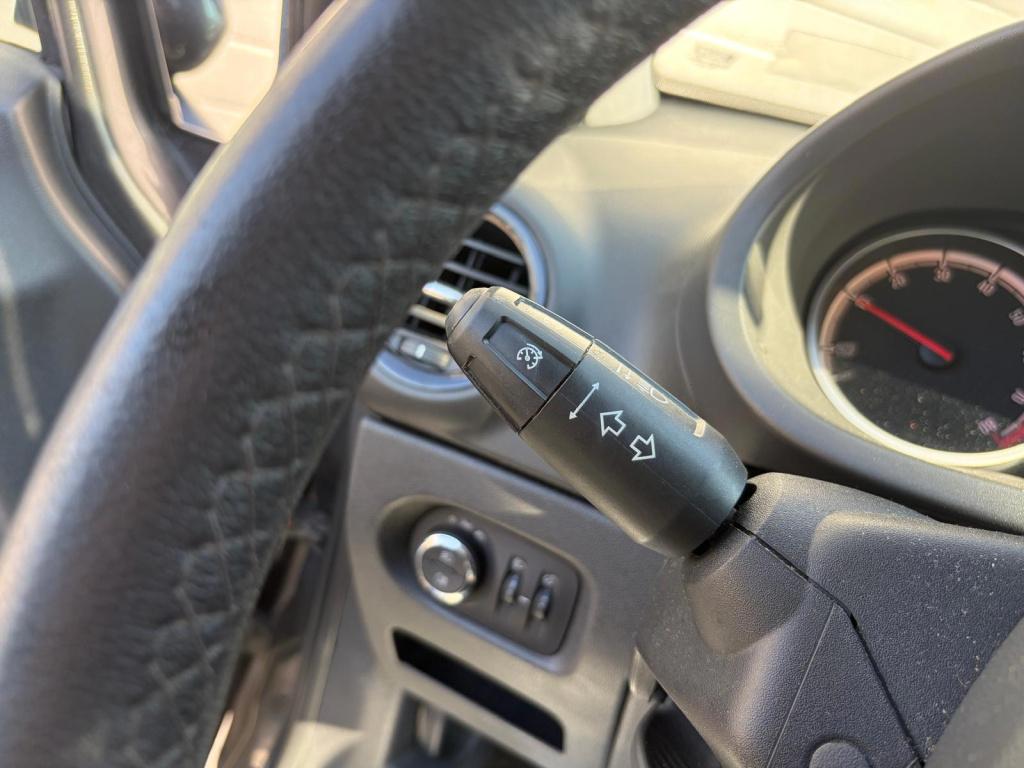 Opel Corsa 1.2-16v anniversary edition