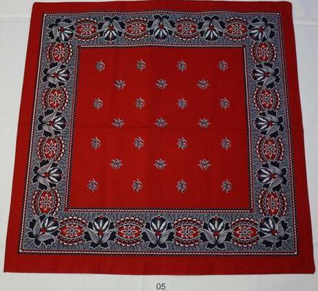Zakdoek, bandana, mouchoir, foulard €.5,00 p.st. Nr.01 met bloemmotief,