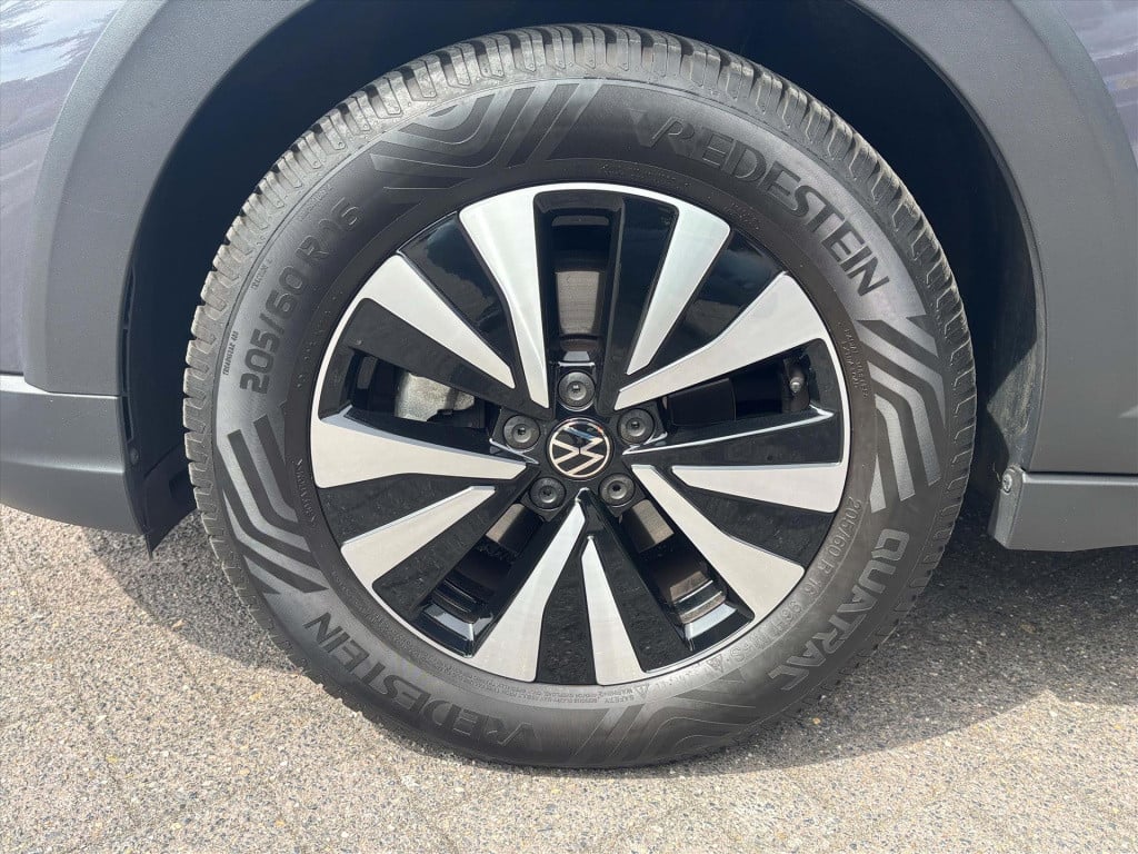 Volkswagen Taigo 1.0 tsi 95pk life| led| adapt cruise |carplay|lm velg| rij