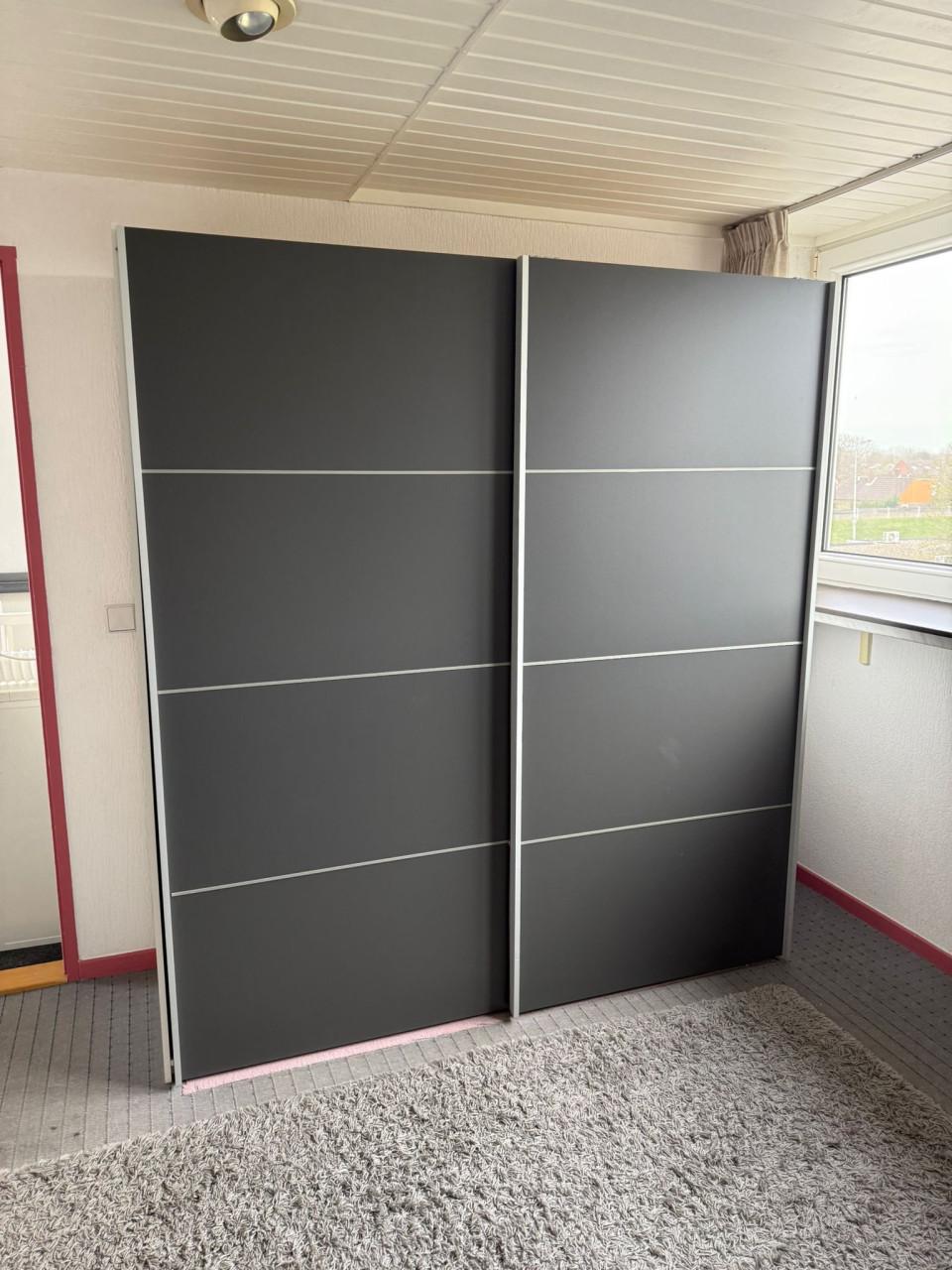 GRATIS schuifdeurkast