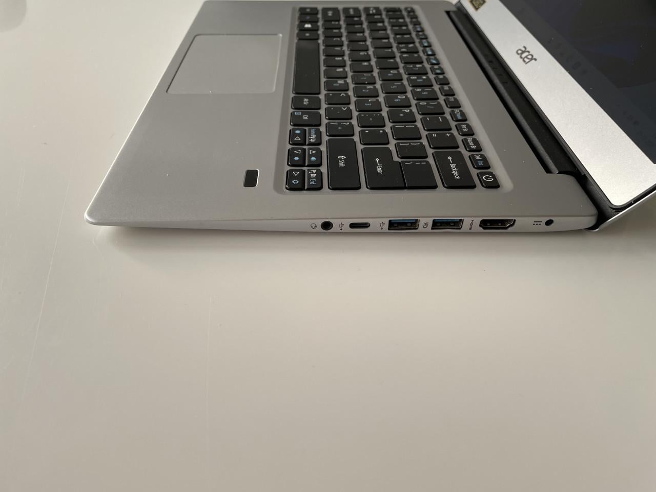 Acer 13 inch laptop - Zakelijk of voor studie