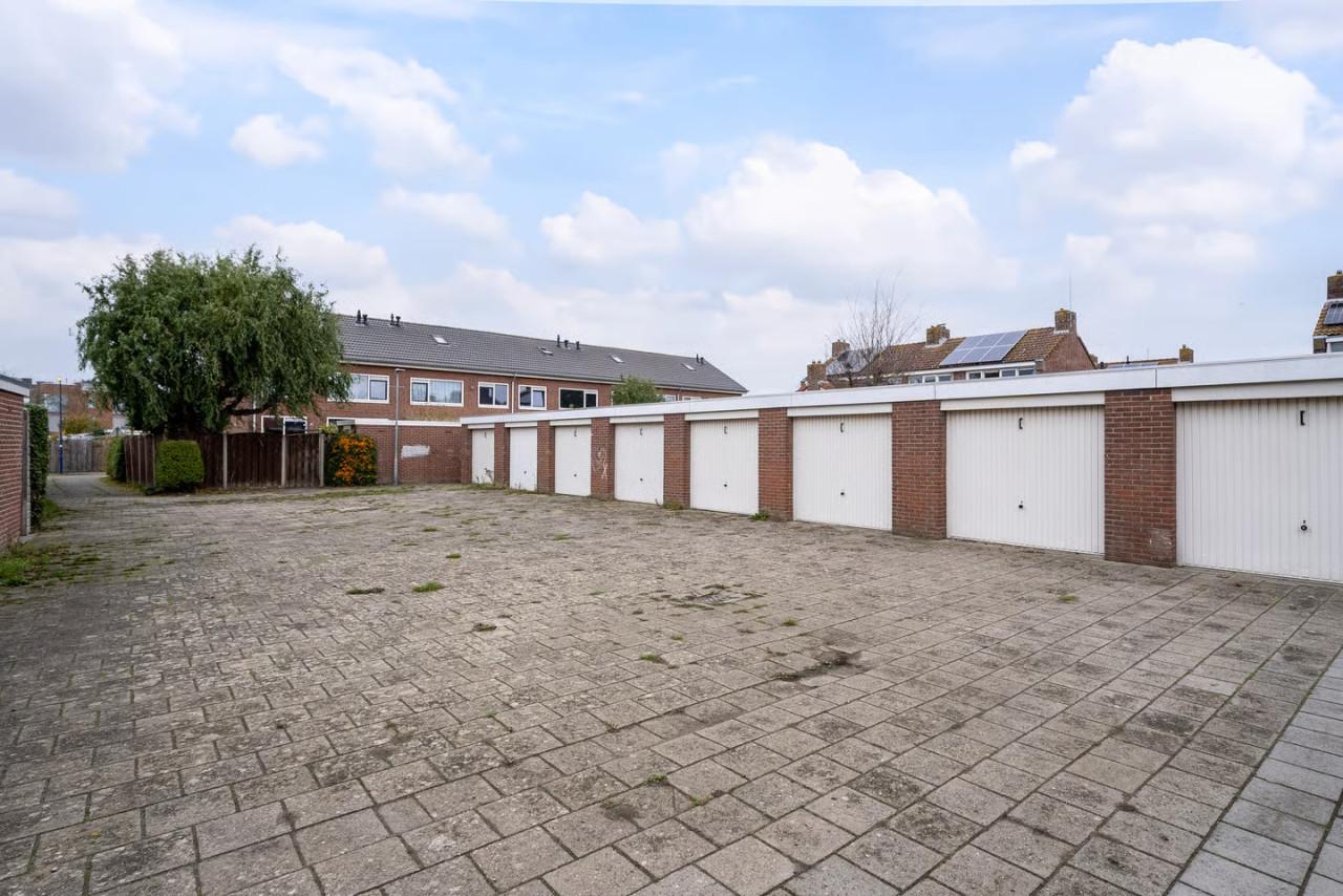 Garagebox, Pioenlaan te Vlissingen