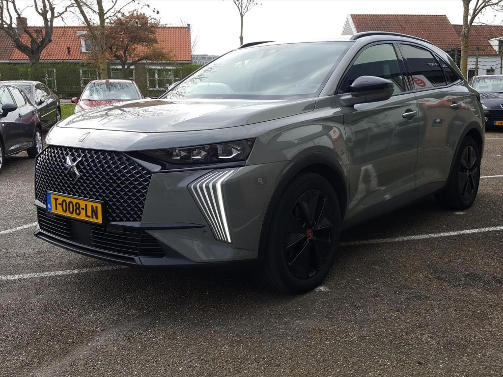 Ds Ds 7 1.6 e-tense 300pk 4x4 aut performance line+