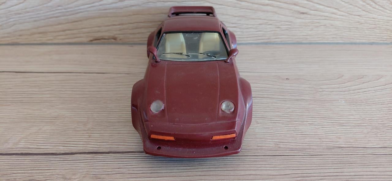 Porsche 928