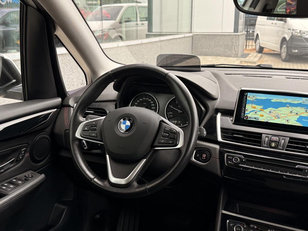 BMW 2-serie active tourer 216d centennial sport line | pano | trekhaak | st