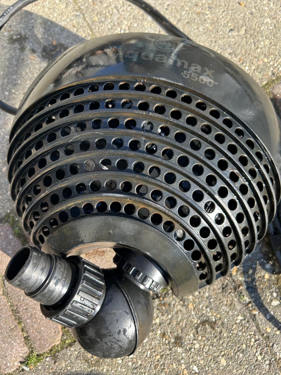 Te koop oase aquamax 5500 sterke en zuinige Vijverpomp en 5500 lpu