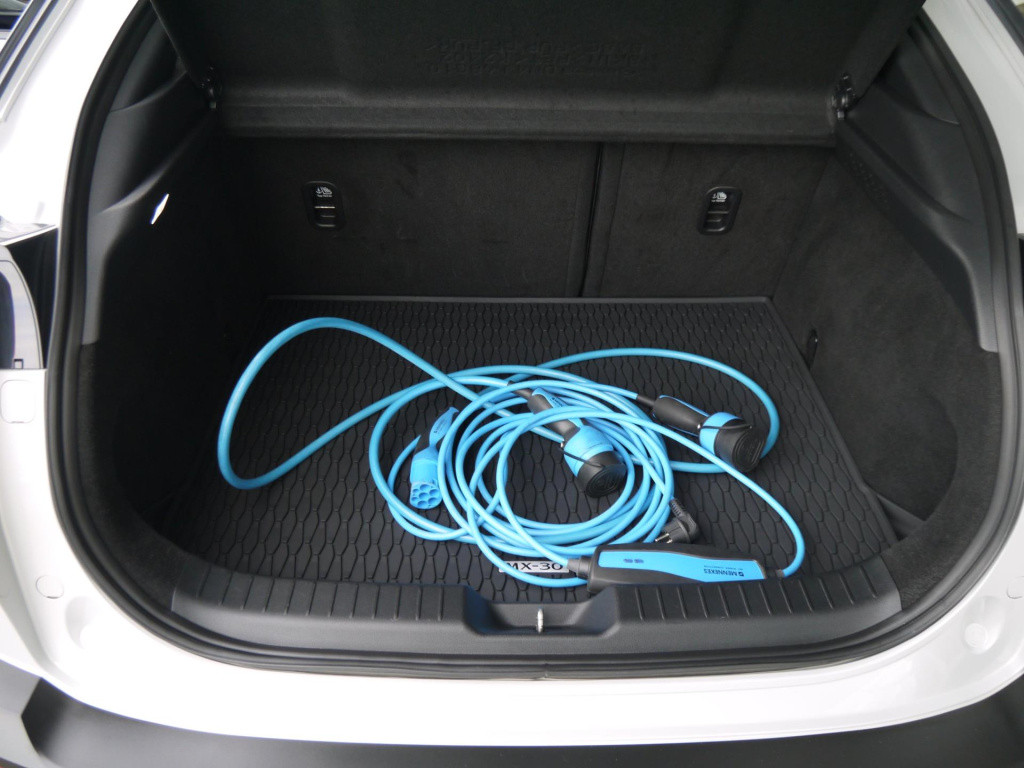 Mazda Mx-30 e-skyactiv 145 pk first edition|rijklaar