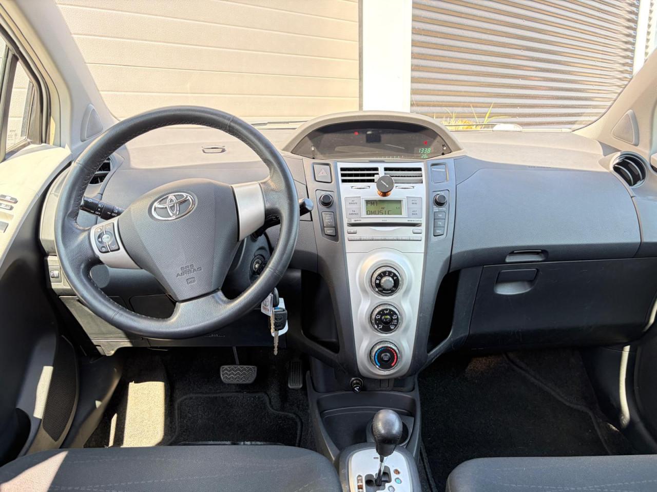 Toyota Yaris 1.3 VVTi Sol MMT/120.000 NAP/Airco/Automaat/