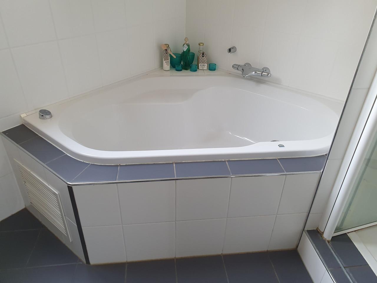 Bubbelbad Wilux (hoek)