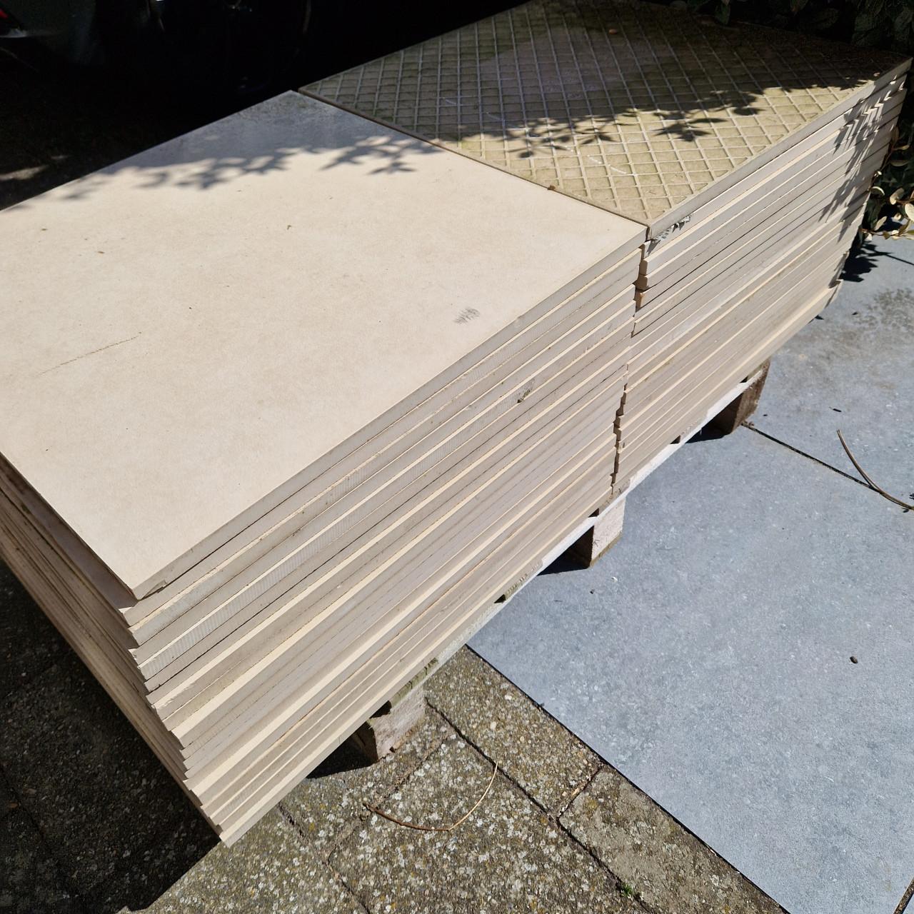 Te koop ceramische tuintegels