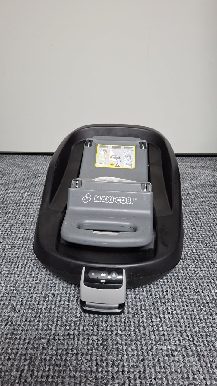 Maxi Cosi met basis en vervolgstoel