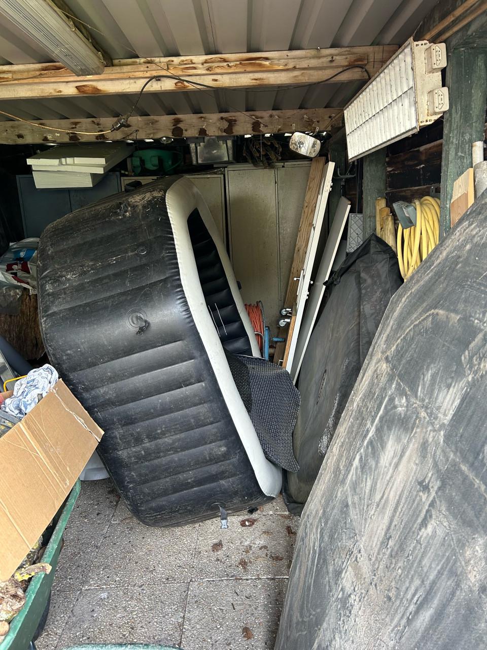 GRATIS !! Complete Intex Jaccuzi, ook te gebruiken als zwembad GRATIS !!