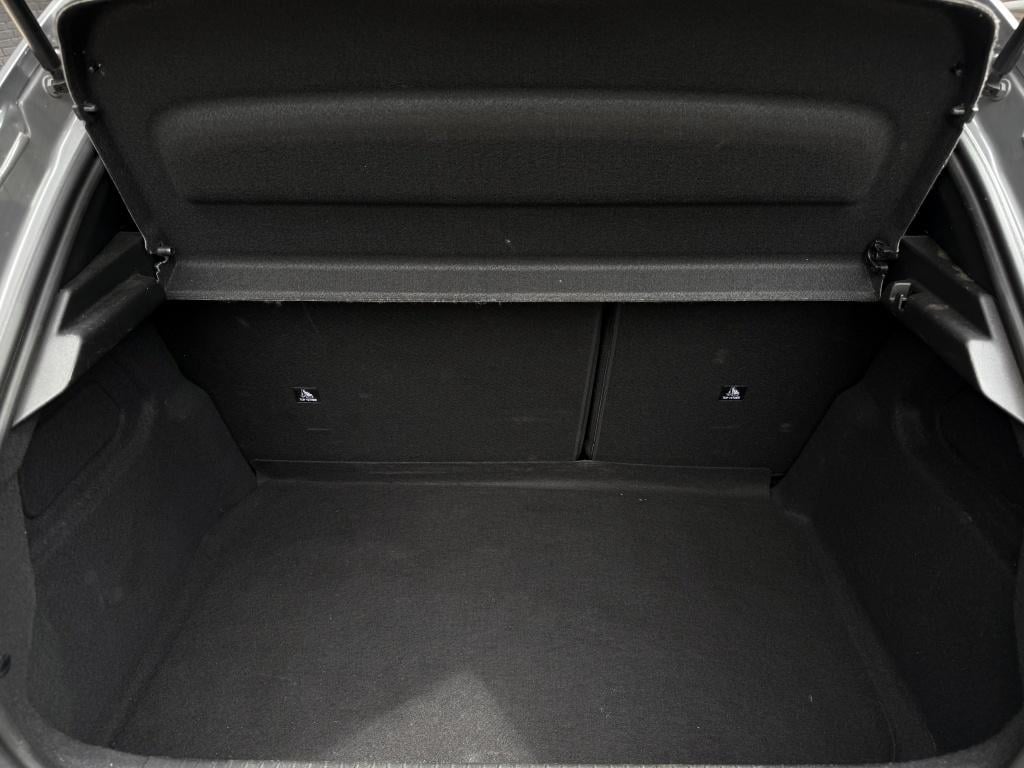 Peugeot 208 1.2 pt 100 gt